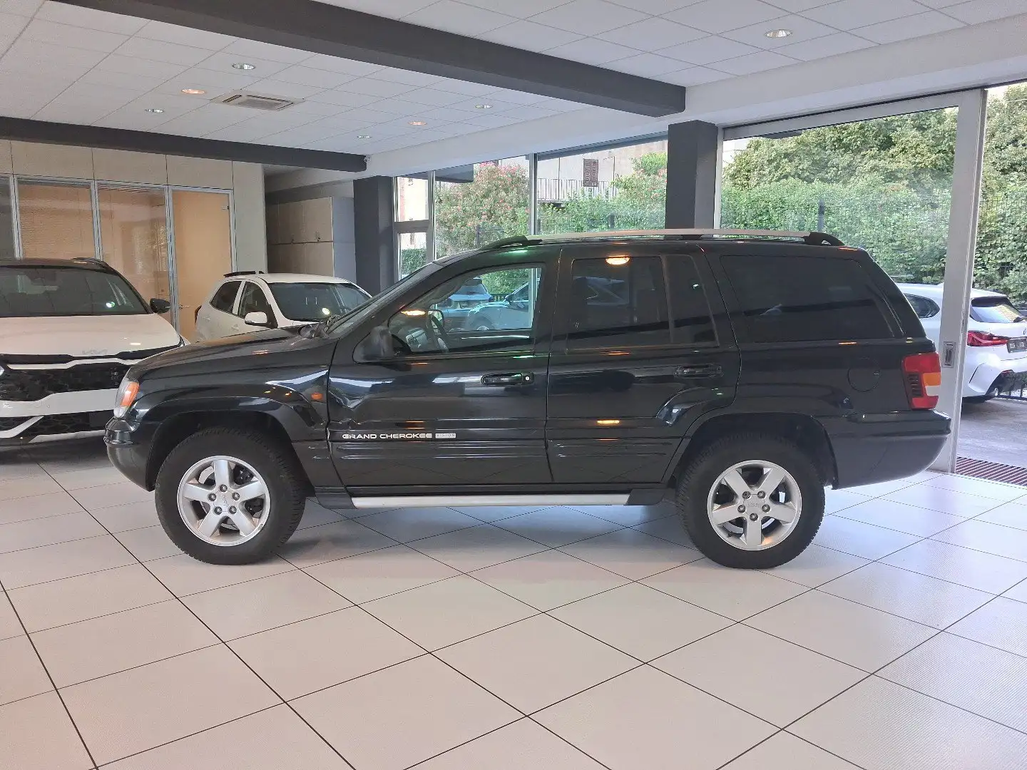 Jeep Grand Cherokee 2.7 CRD LIMITED Negru - 2