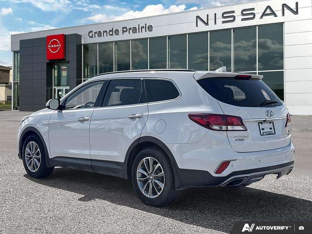 2017 Hyundai Santa Fe Premium | AWD | Power Liftgate — снимка 1