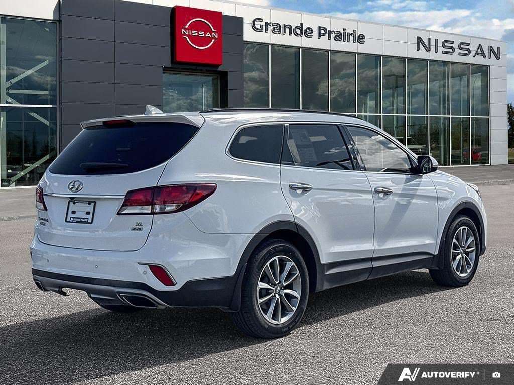 2017 Hyundai Santa Fe Premium | AWD | Power Liftgate — снимка 1
