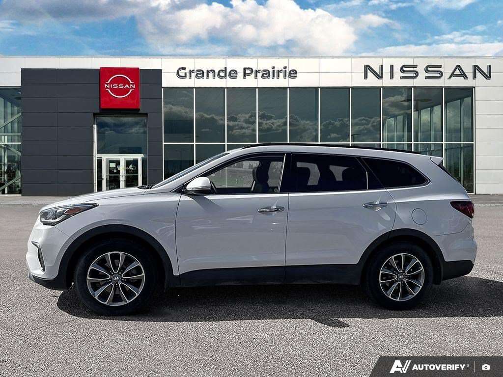 2017 Hyundai Santa Fe Premium | AWD | Power Liftgate — снимка 1