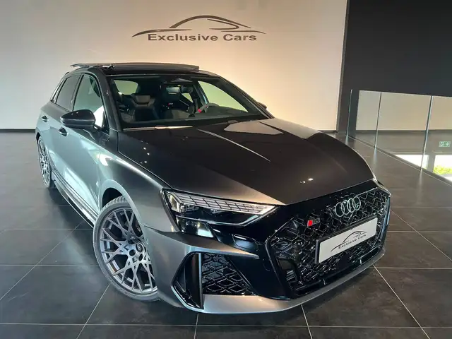 Audi RS3 main image