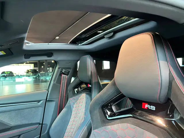 Audi RS3 view 18