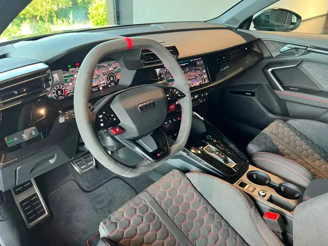 Audi RS3 view 24