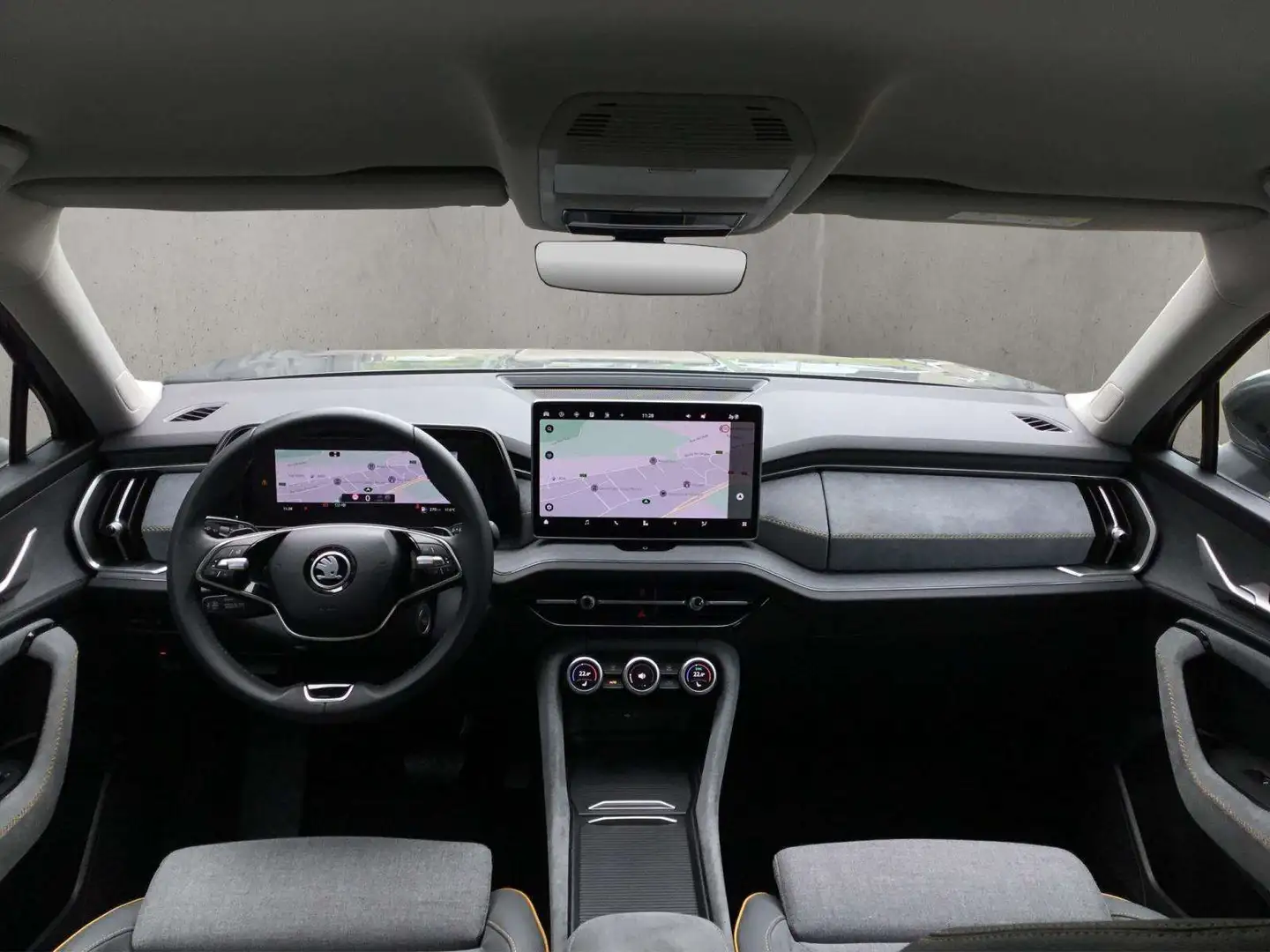 Skoda Kodiaq Selection+AHK+DSG+Navi+LED Gris - 2