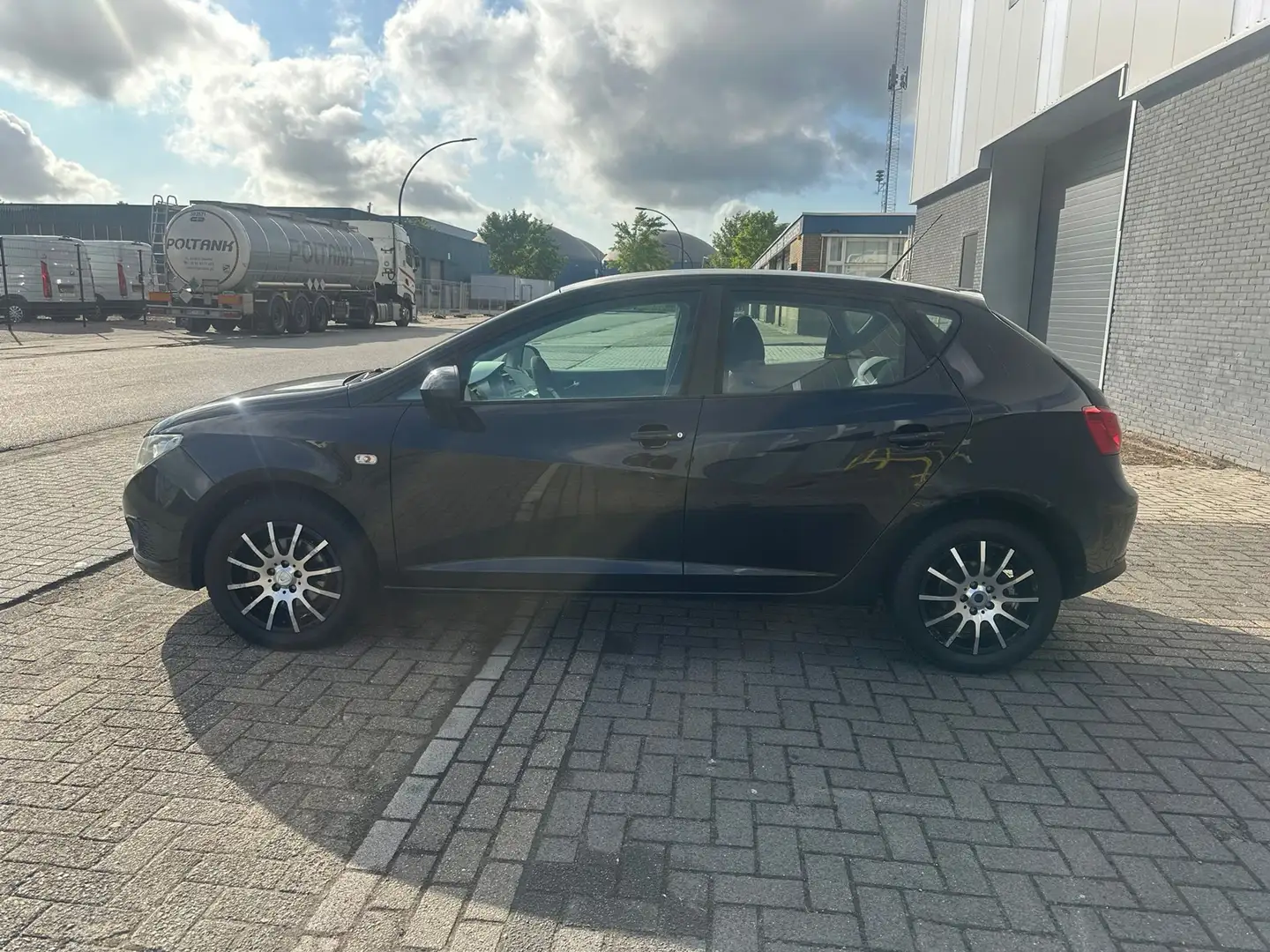SEAT Ibiza 1.2 Beat Grijs - 2