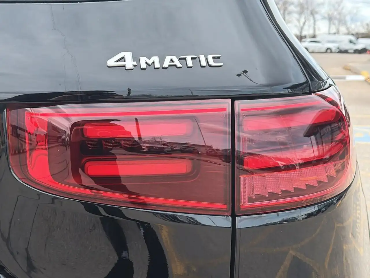 Mercedes-Benz GLB photo Mercedes-Benz GLB