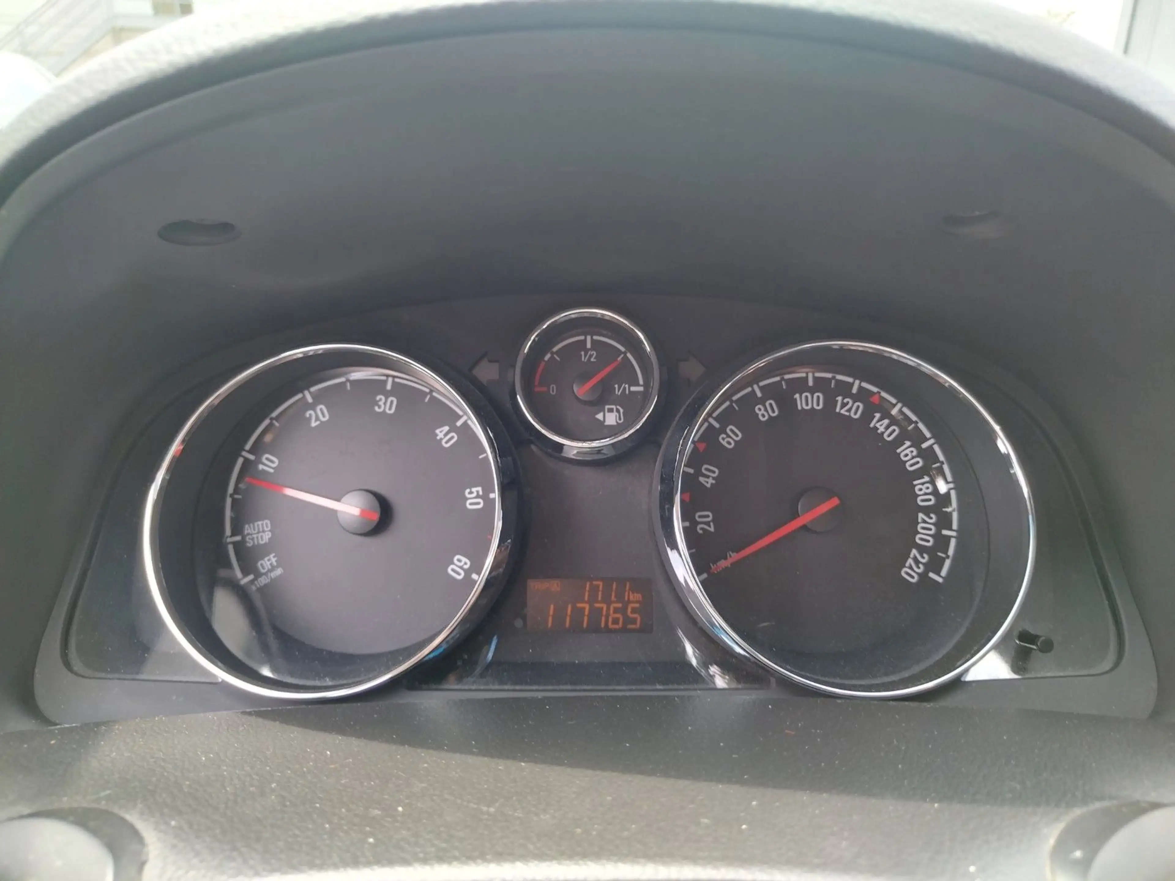 Opel Antara Cosmo 4x4+LEDER+NAVI+SHZ+XENON+PDC+EURO 5 — photo 15