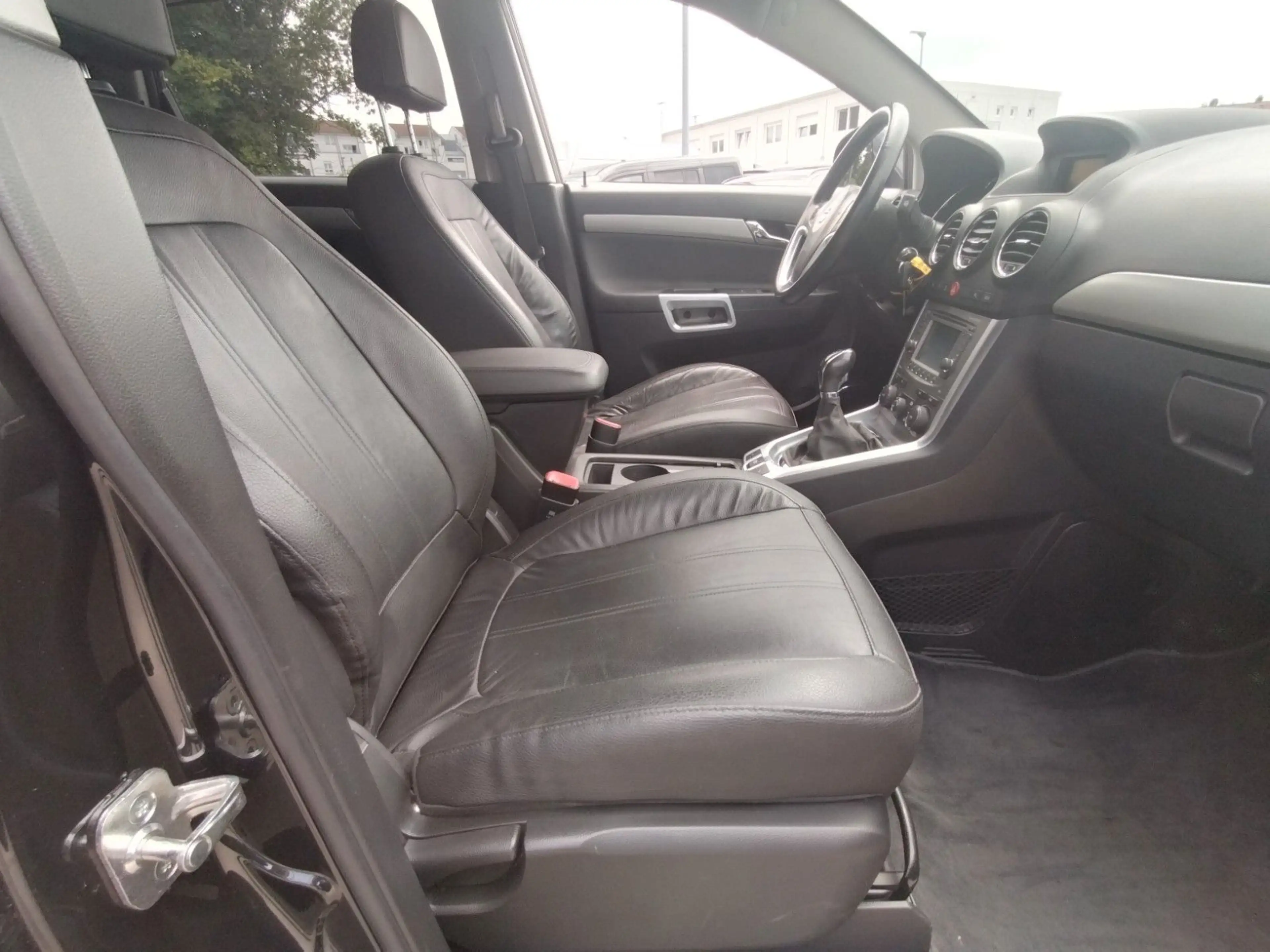 Opel Antara Cosmo 4x4+LEDER+NAVI+SHZ+XENON+PDC+EURO 5 — photo 14