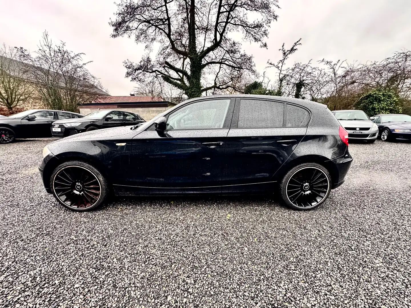 BMW 116 🔺116i*jantes19*clim*full black 🔺 Zwart - 2