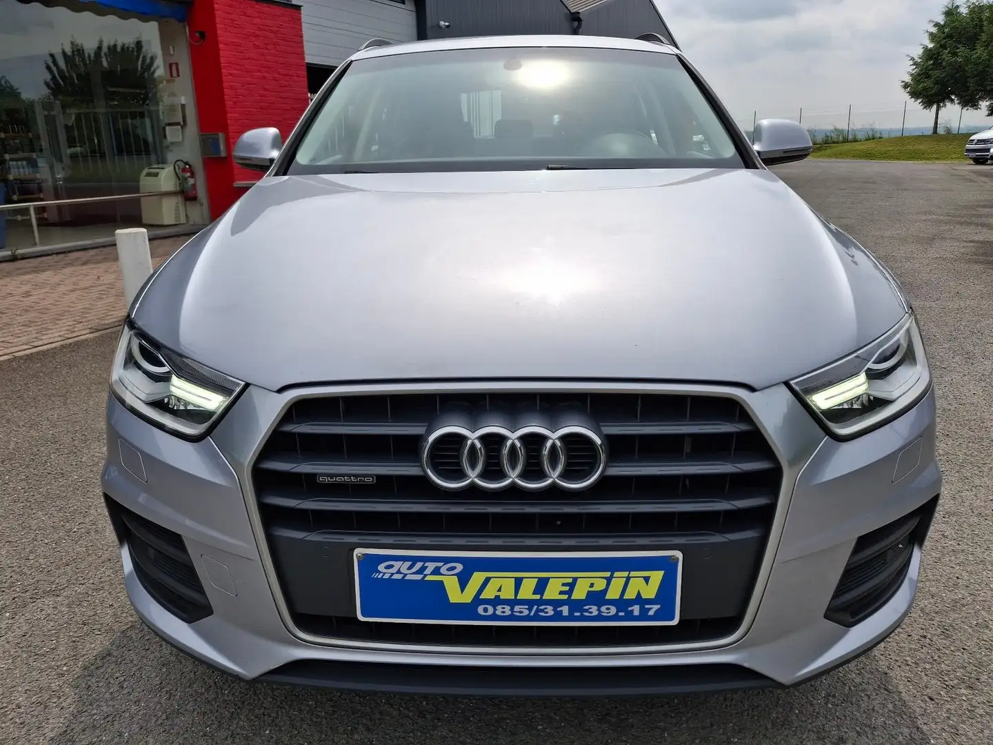 Audi Q3 2.0TDi 150cv Quattro Gris - 2