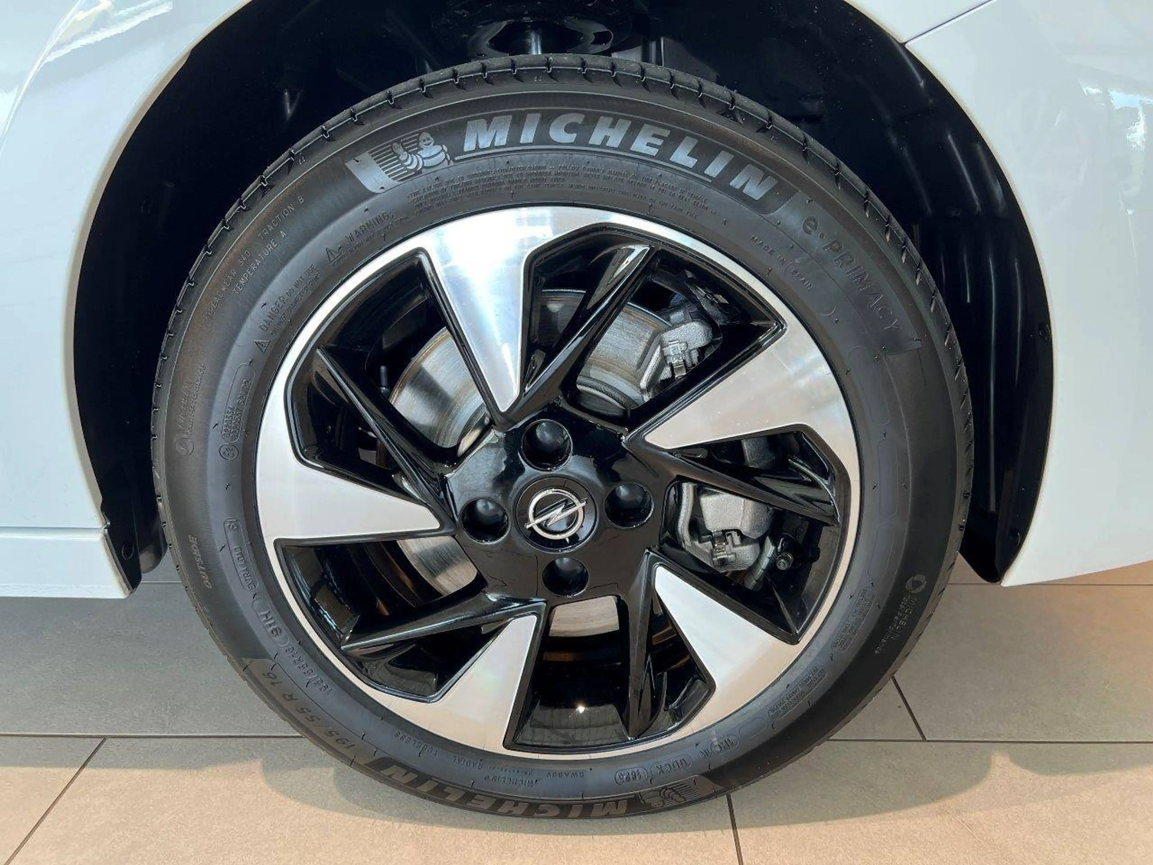 Opel Corsa-e Corsa-e GS - Navi - Sitz- & Lenkradheizung -Kamera — photo 17