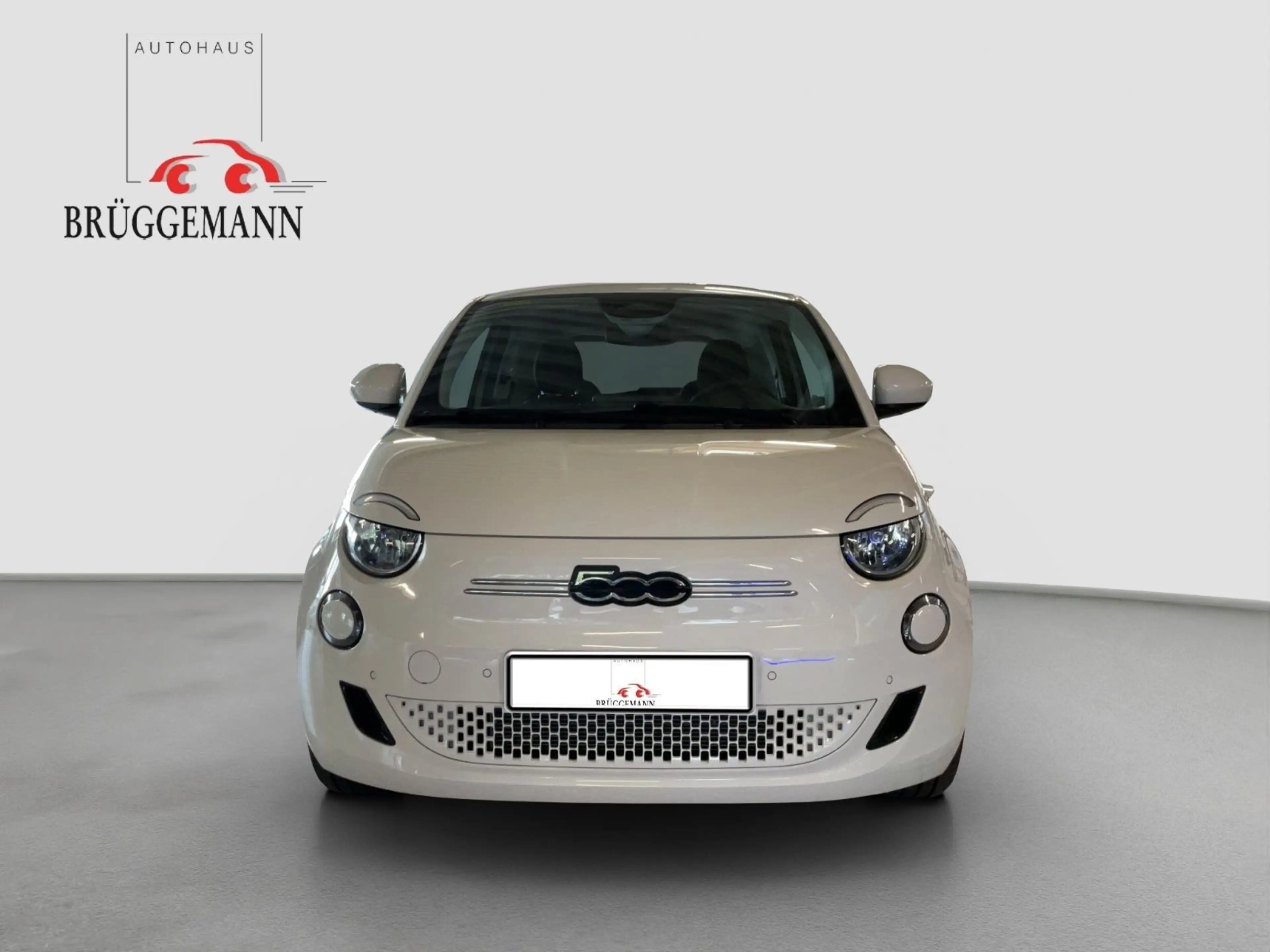 Fiat 500e 42 kWh + Komfort Paket, 16" Alufelgen — photo 2