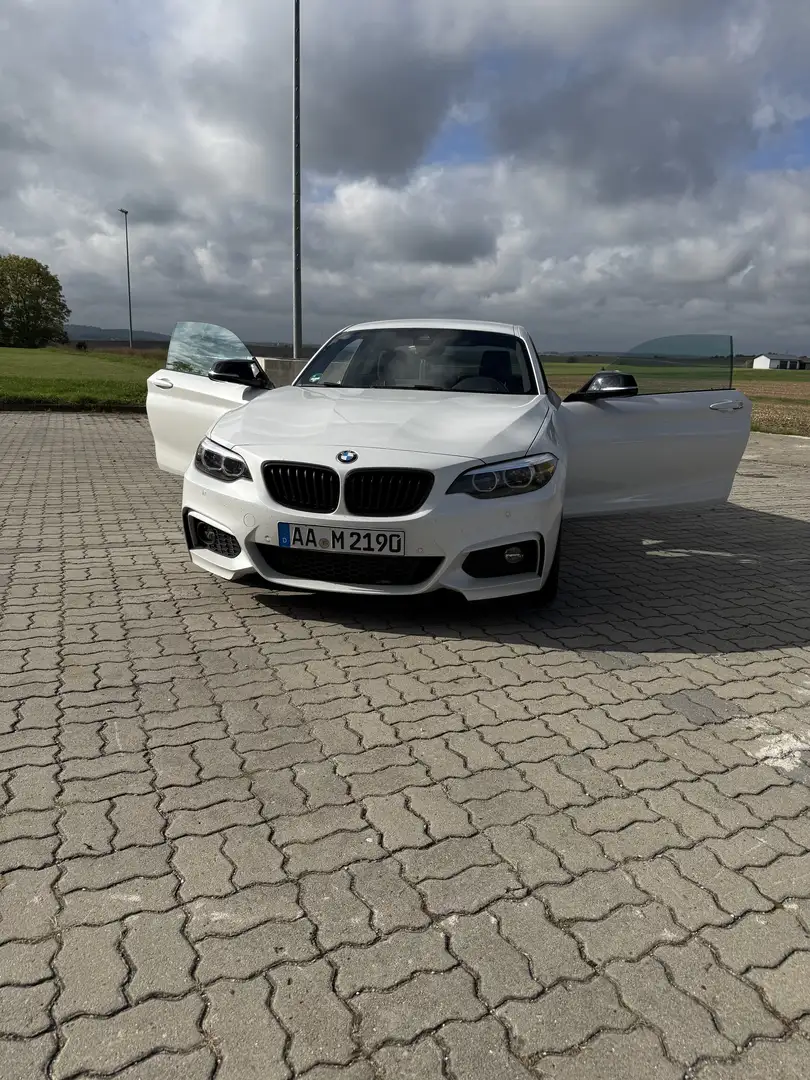 BMW 220 220 d M Sport Weiß - 1