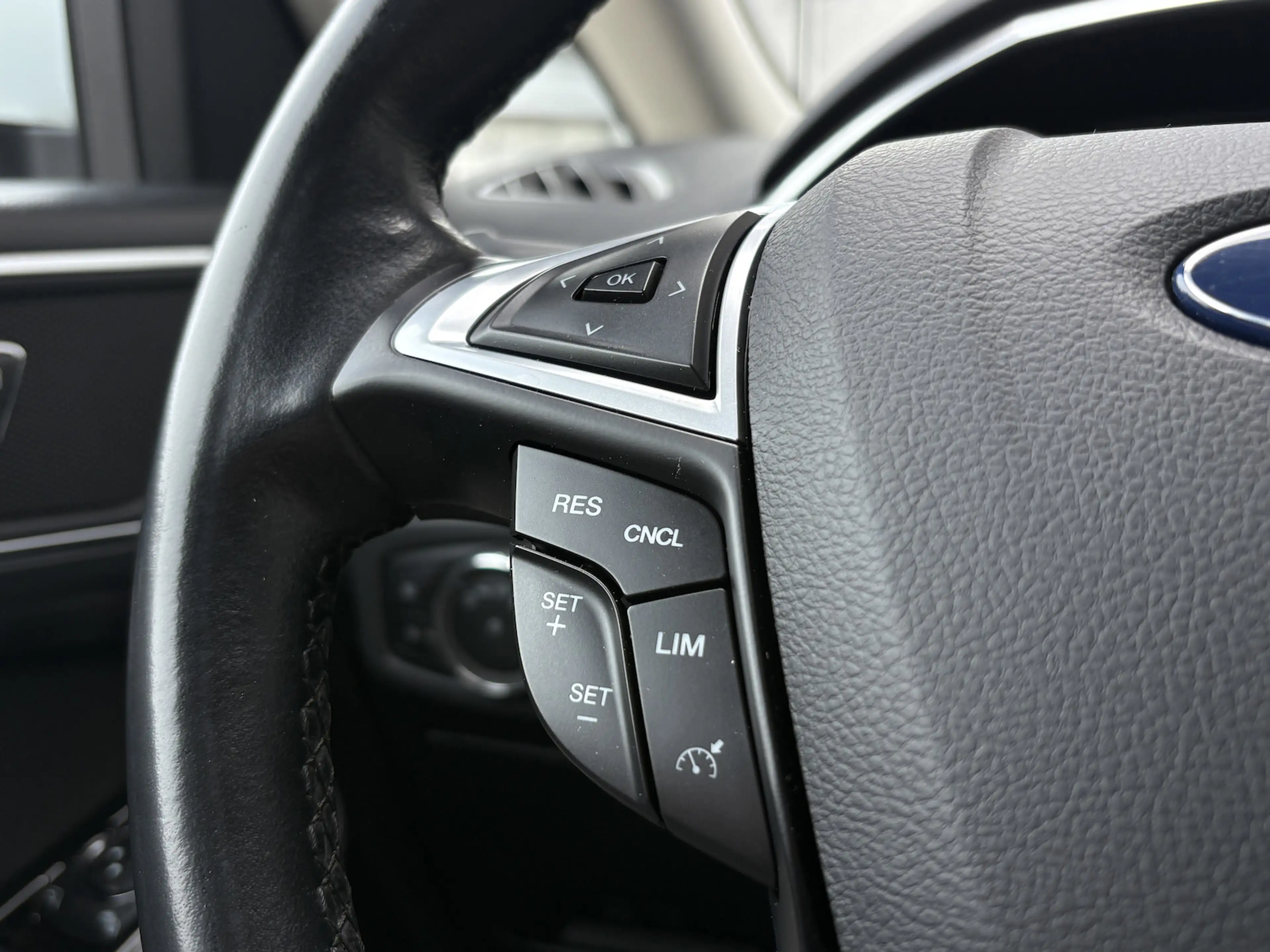Ford S-Max Titanium NAVI/KAMERA/SHZ/SPURHALTE/KEYLESS — photo 24