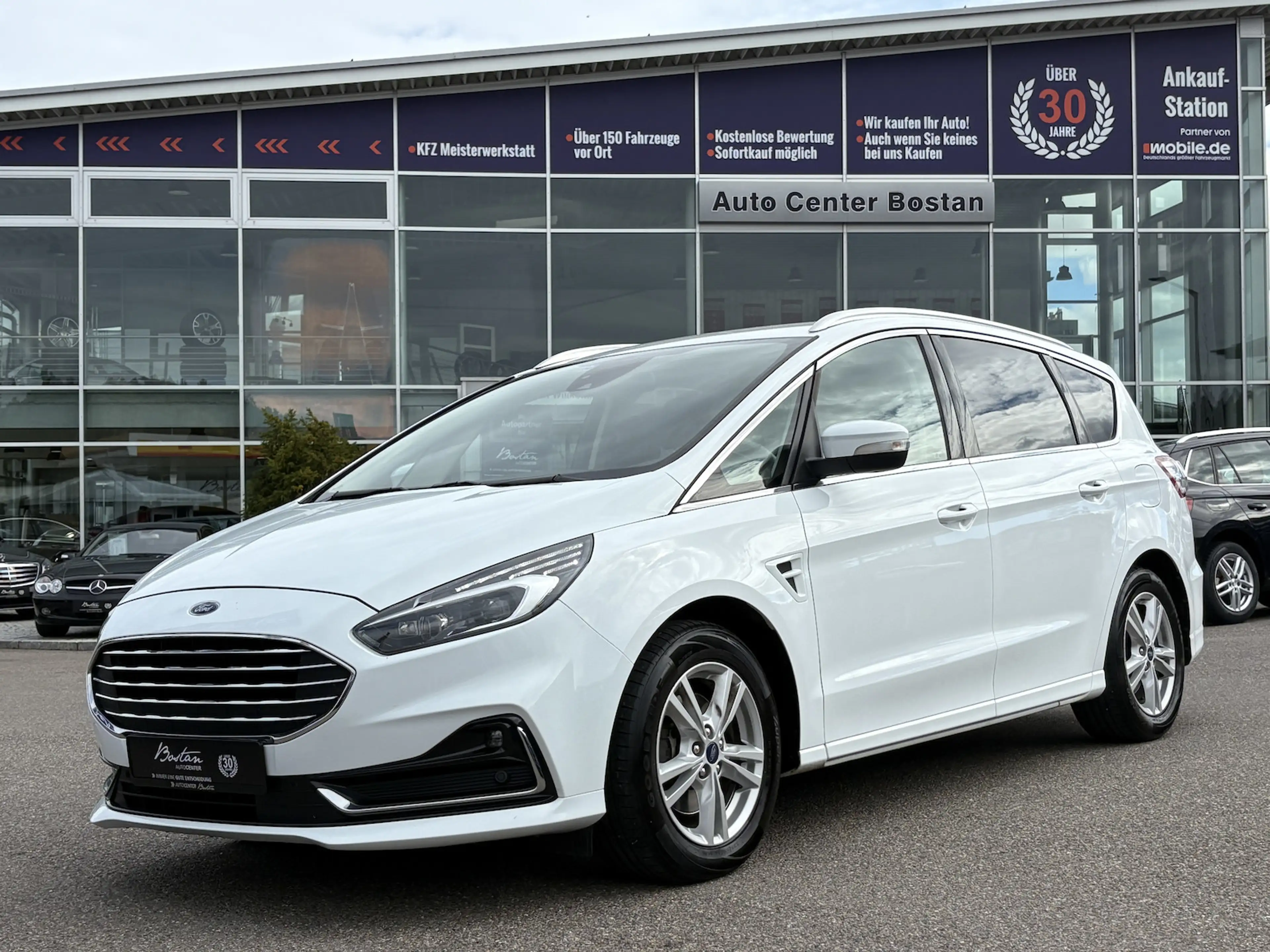 Ford S-Max Titanium NAVI/KAMERA/SHZ/SPURHALTE/KEYLESS — photo 2
