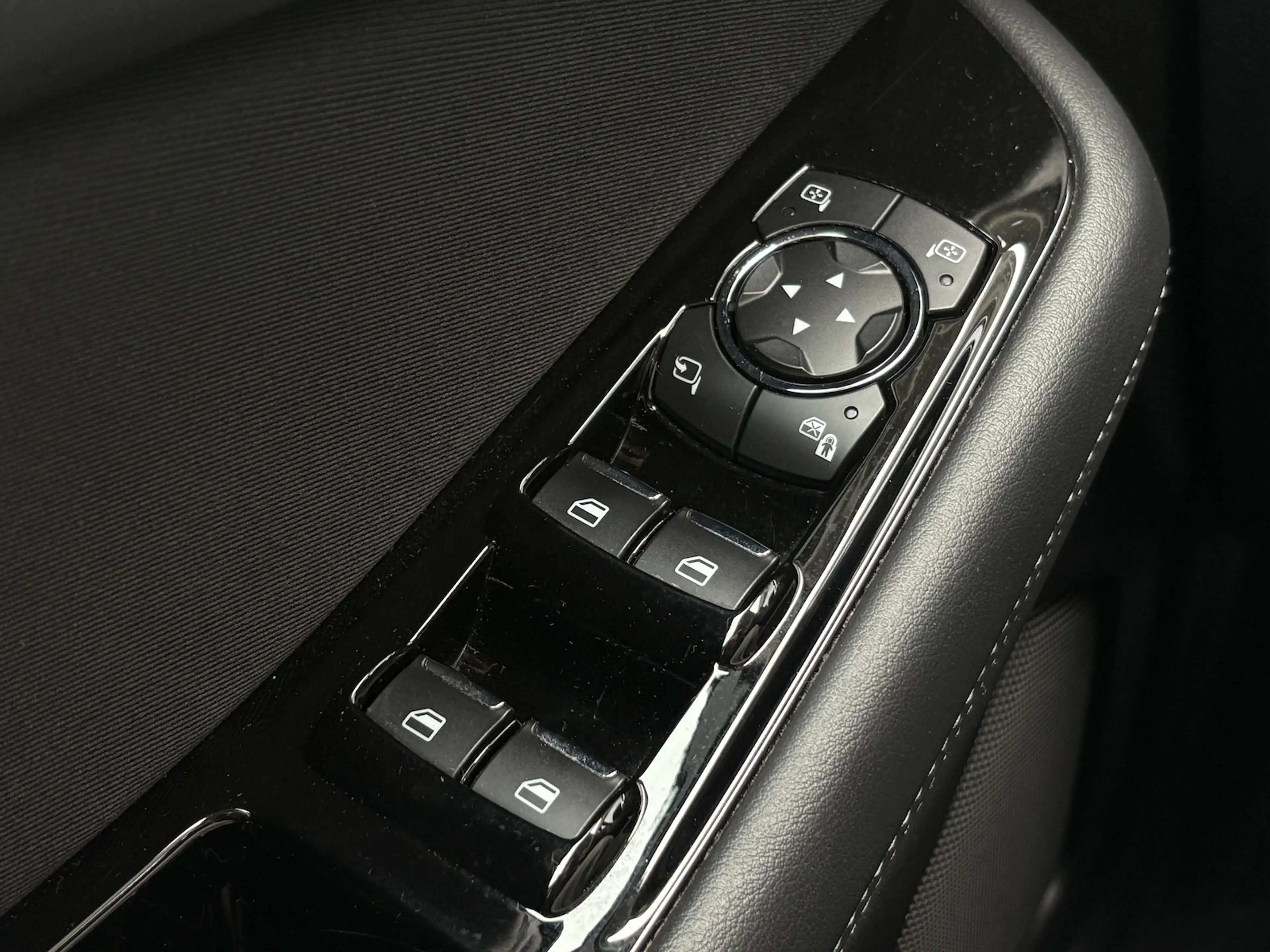 Ford S-Max Titanium NAVI/KAMERA/SHZ/SPURHALTE/KEYLESS — photo 26