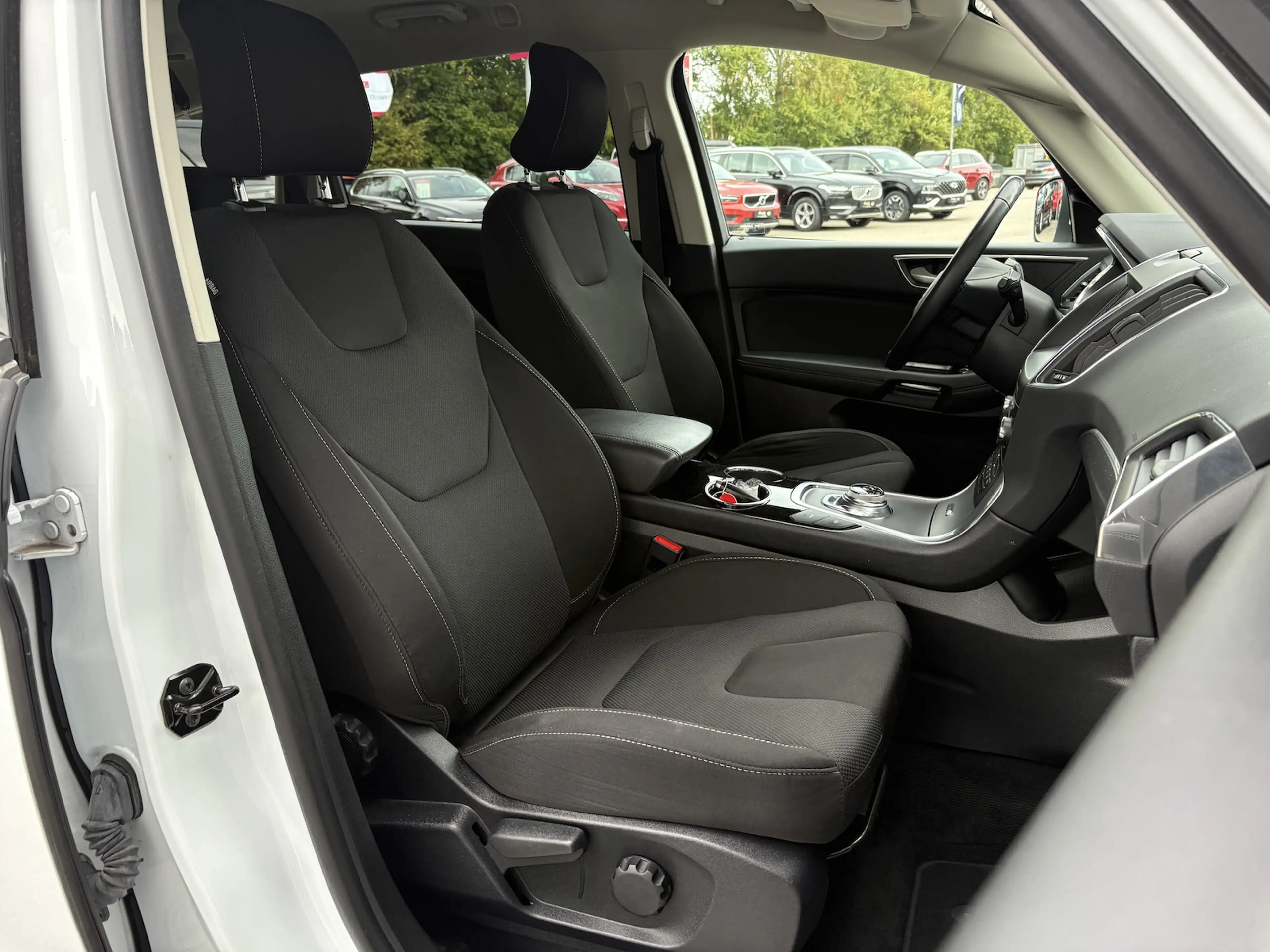 Ford S-Max Titanium NAVI/KAMERA/SHZ/SPURHALTE/KEYLESS — photo 12