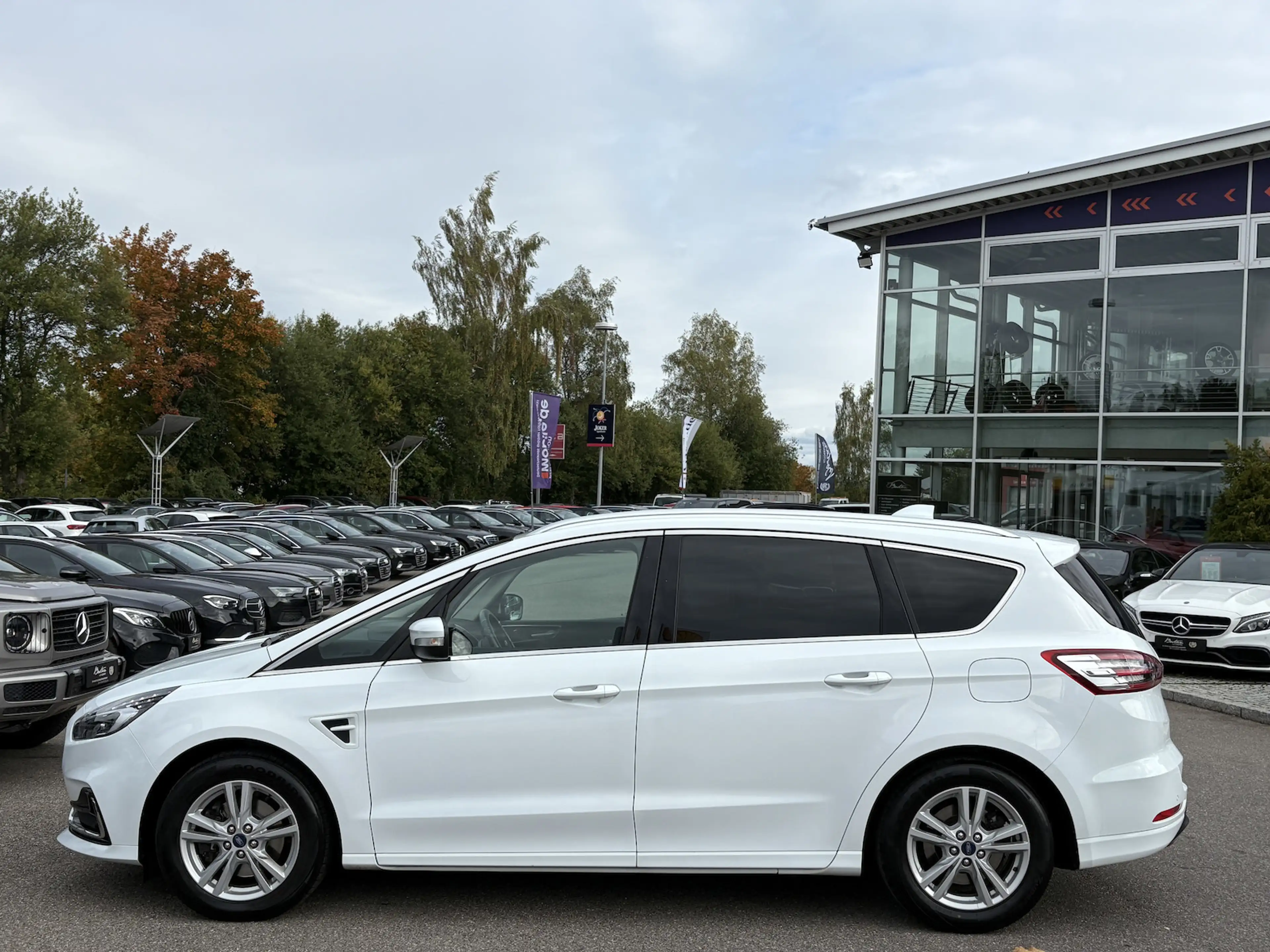 Ford S-Max Titanium NAVI/KAMERA/SHZ/SPURHALTE/KEYLESS — photo 3