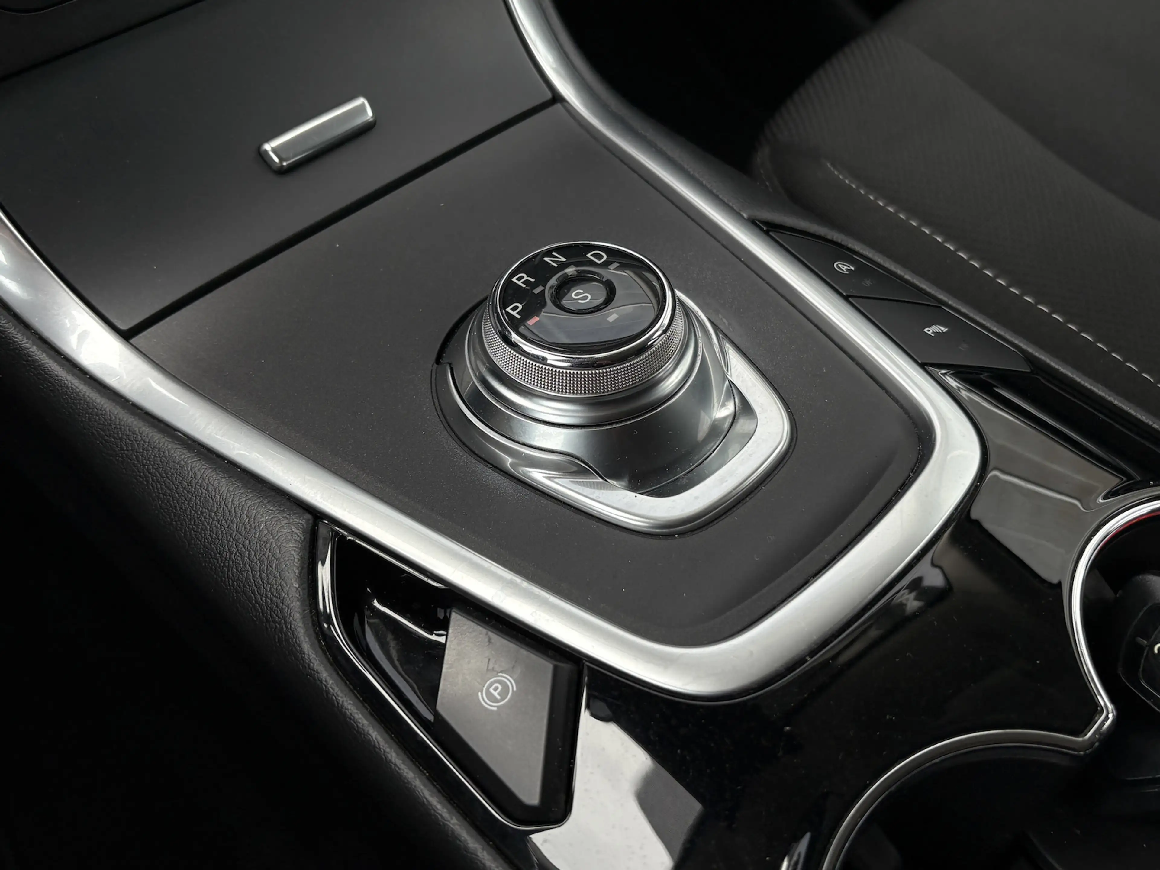 Ford S-Max Titanium NAVI/KAMERA/SHZ/SPURHALTE/KEYLESS — photo 20