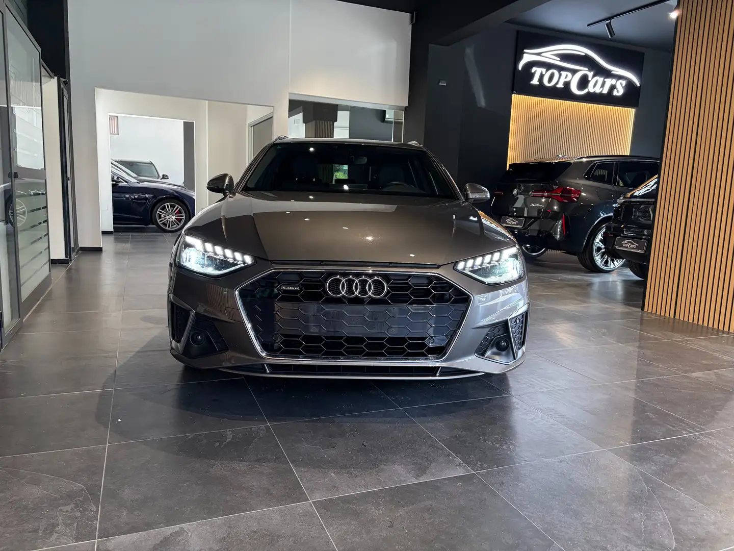 Audi A4 Avant 40 2.0 tdi mhev S line quattro 204 cv Gris - 1