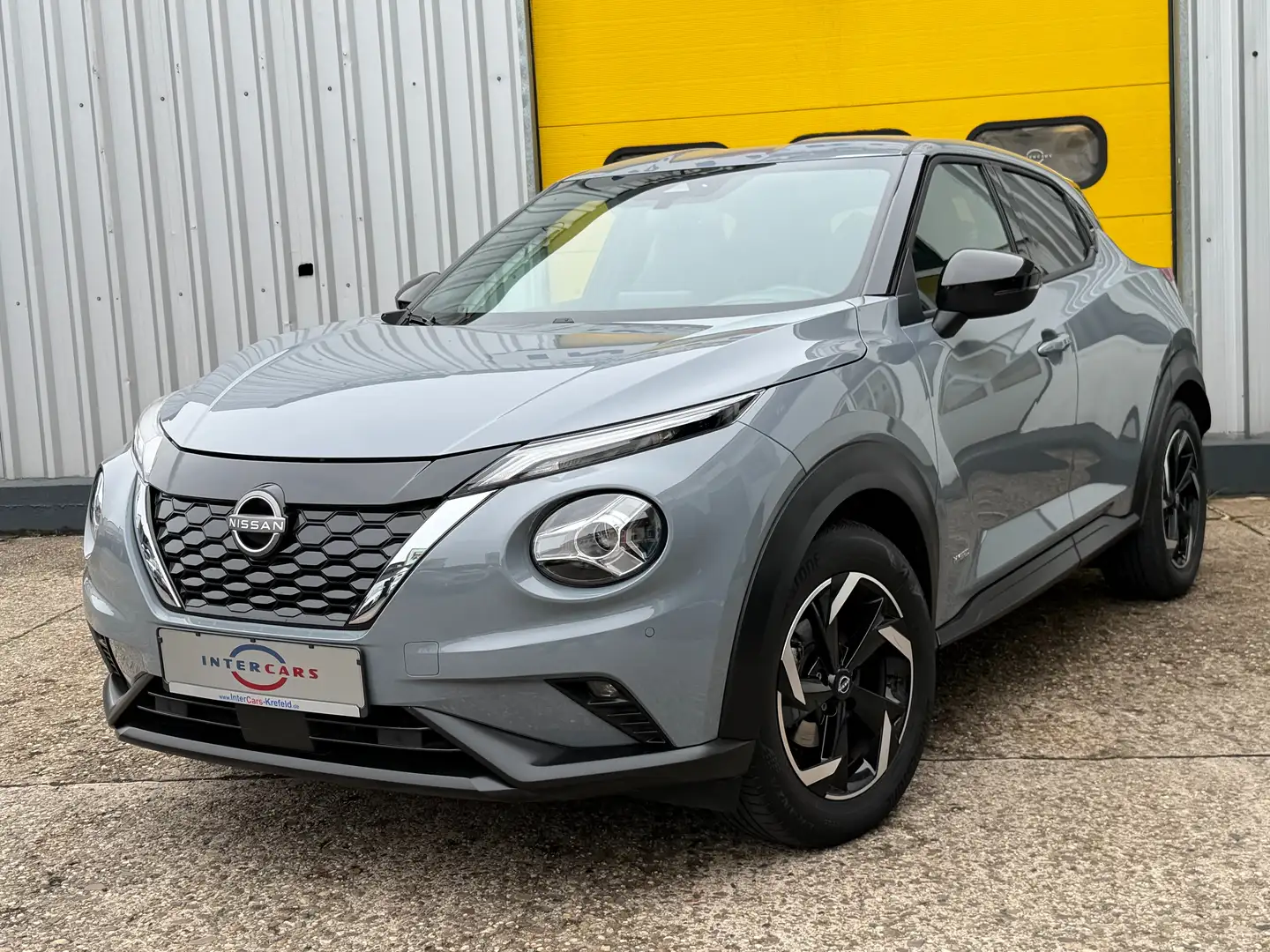 Nissan Juke Hybrid N-Connecta aus 1.Hand HU Neu Gris - 1