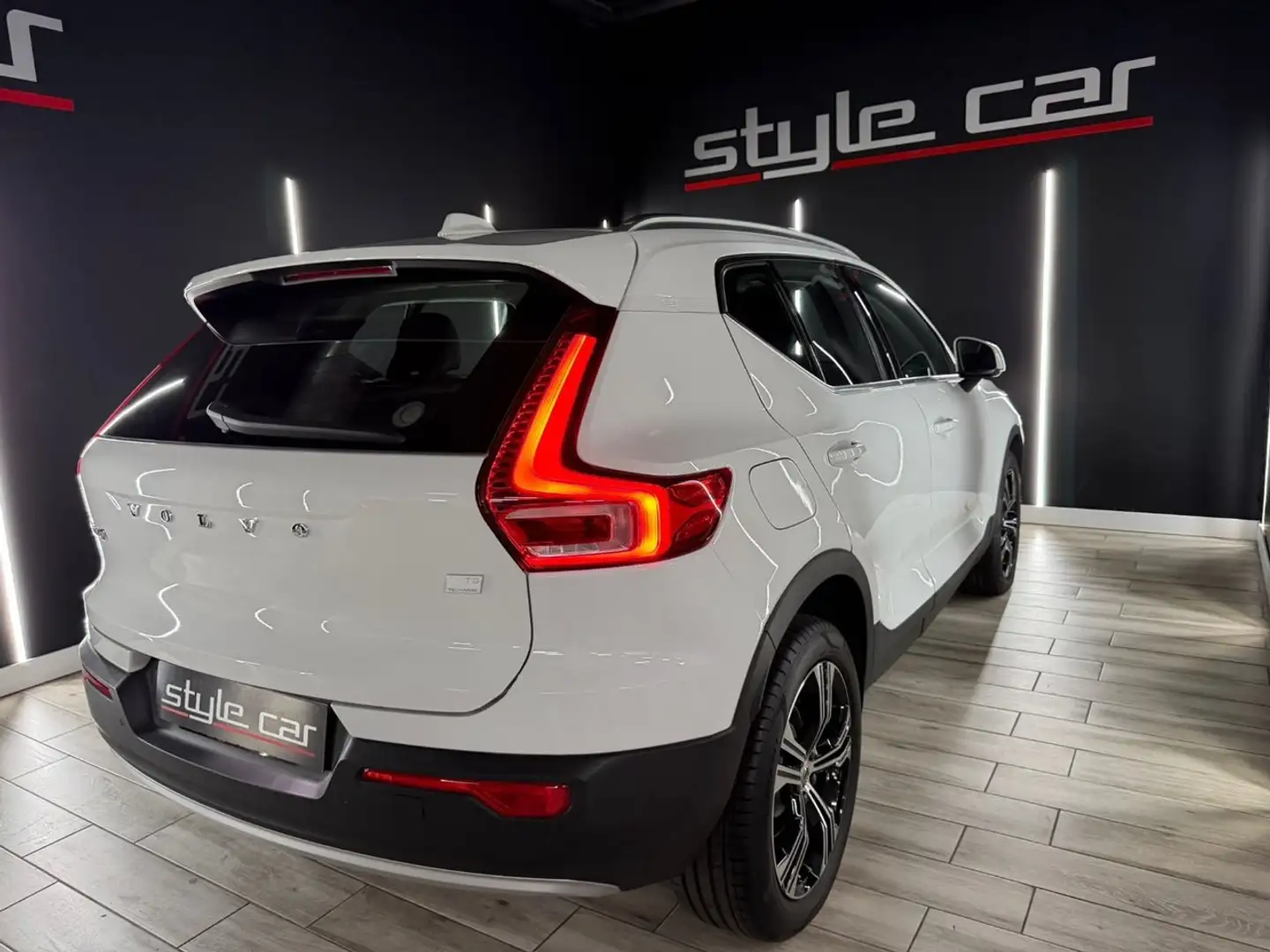Volvo XC40 T5 Recharge Plus Bright Aut. Blanco - 2