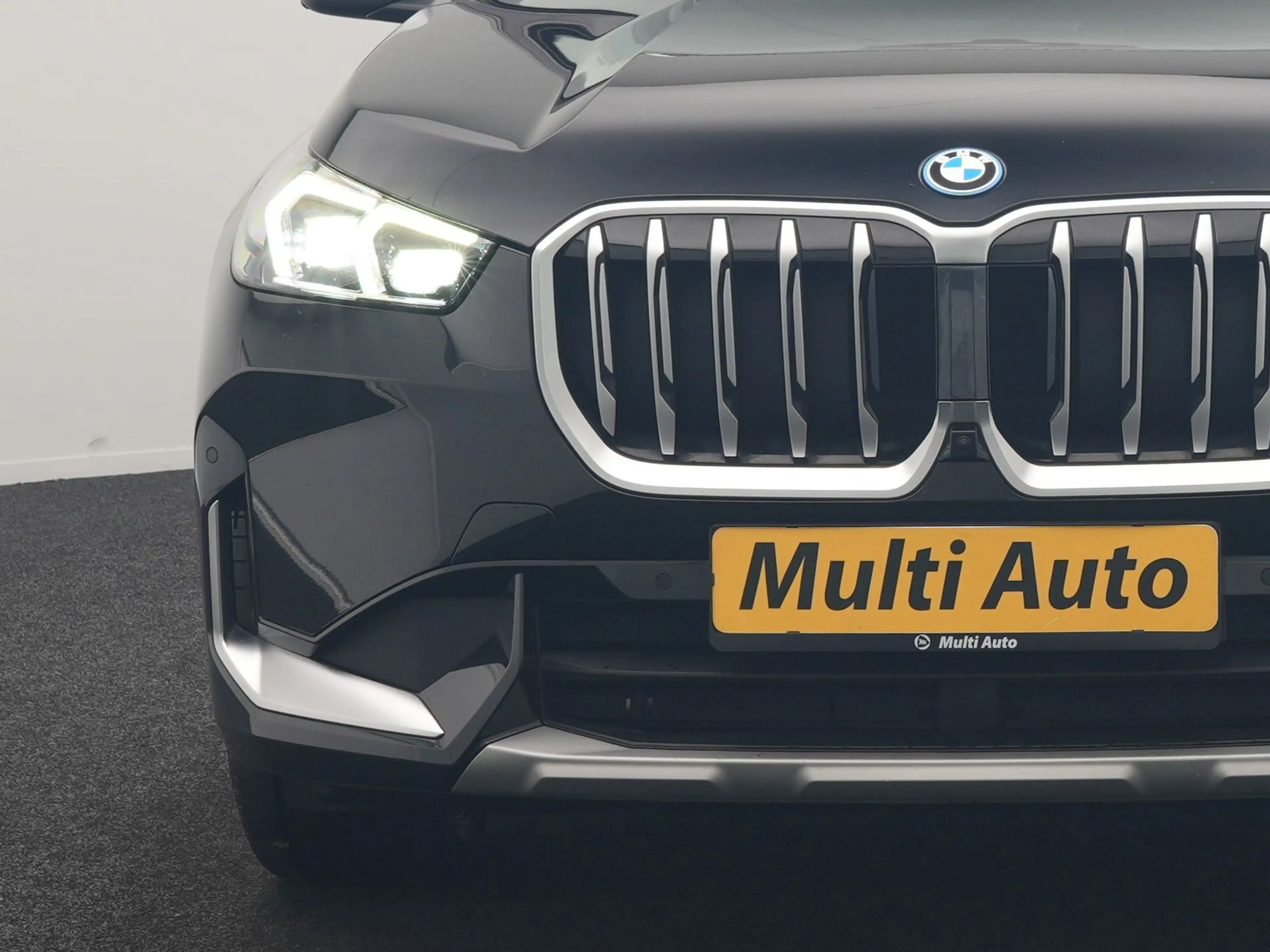 BMW X1 xDrive25e PHEV 245pk Dealer O.H | Trekhaak Af Fabr — photo 10