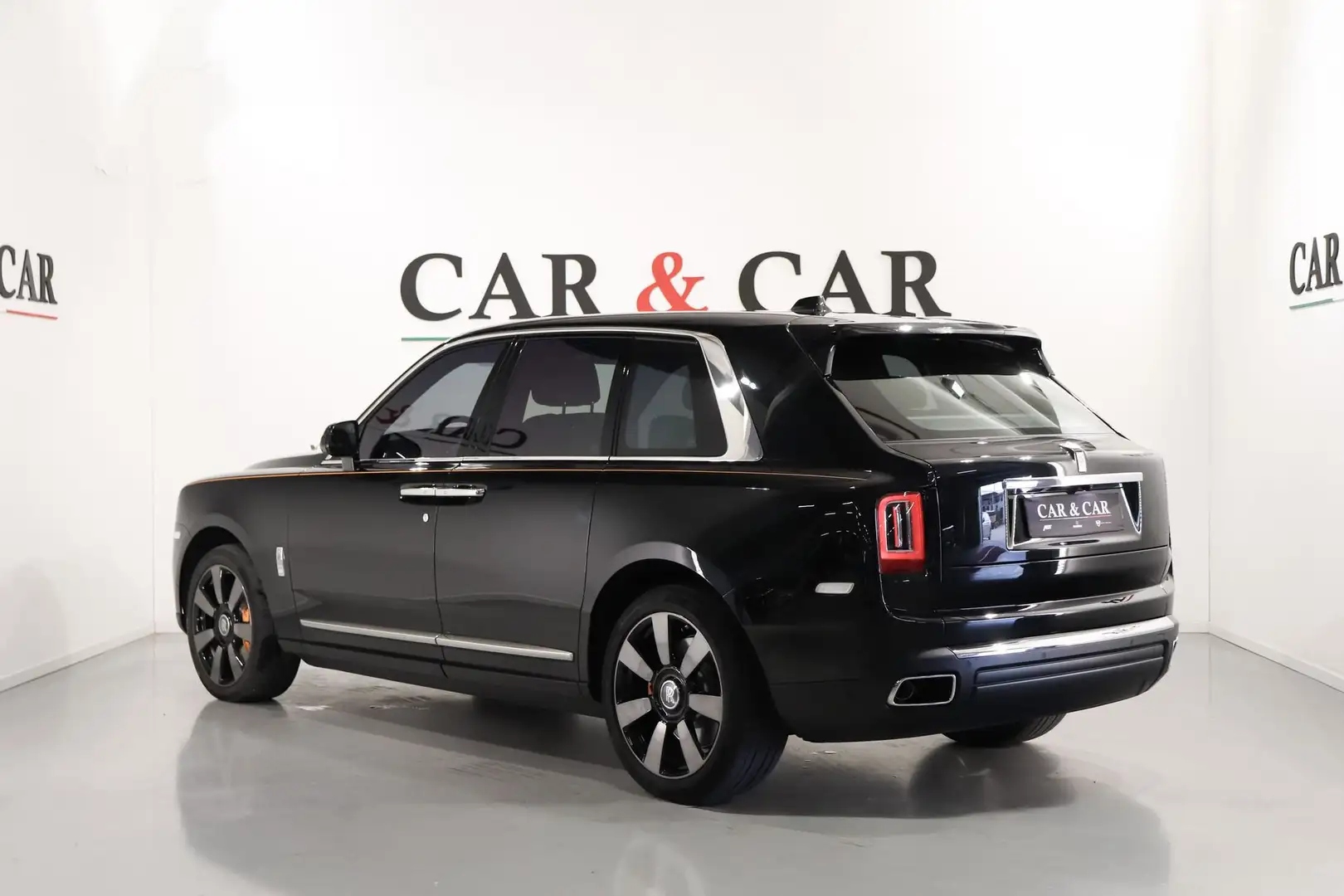 Rolls-Royce Cullinan V12 Nero - 2