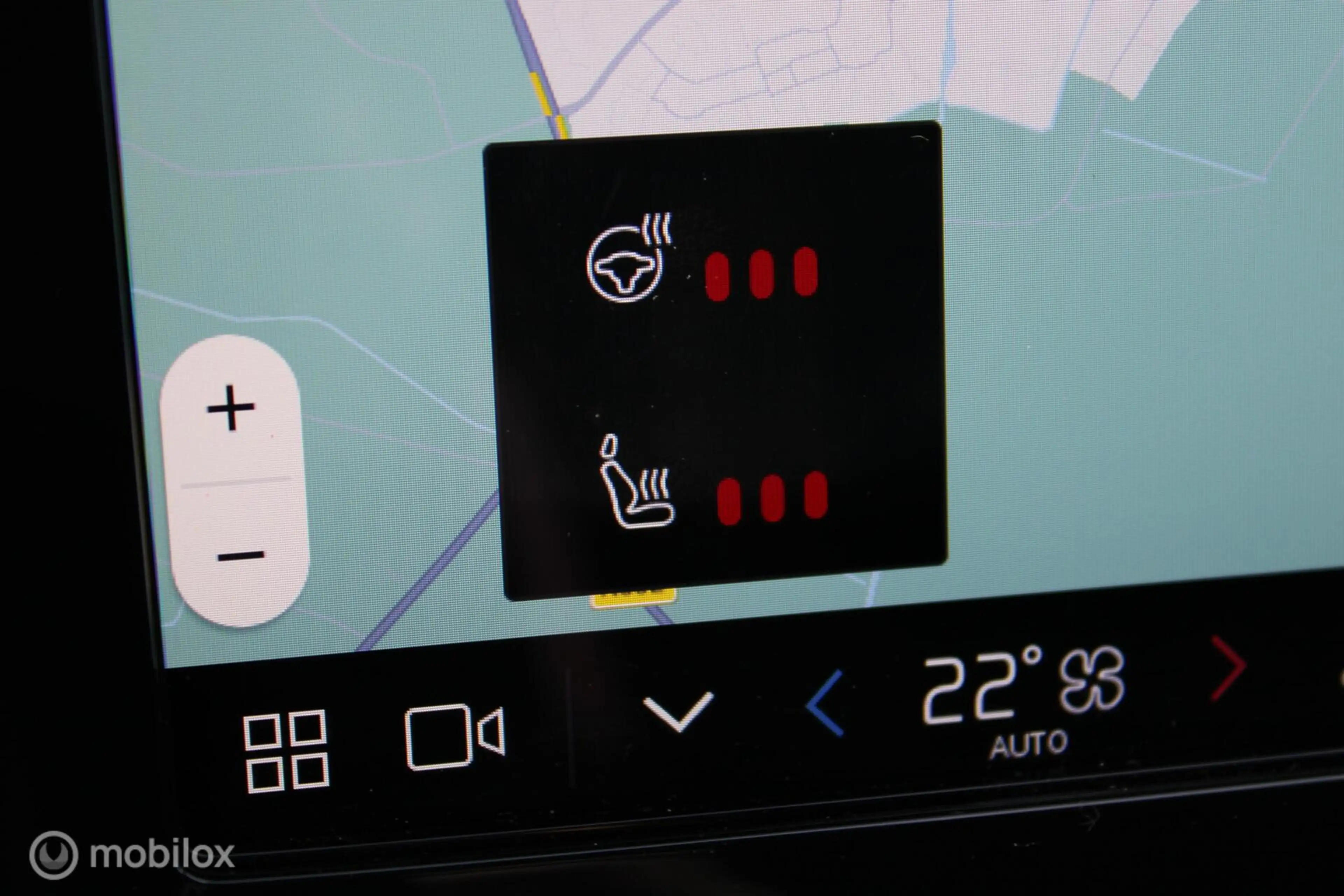 Volvo XC40 Recharge P8 409 PK AWD R-Design, Wit parelmoer, Zw — photo 12