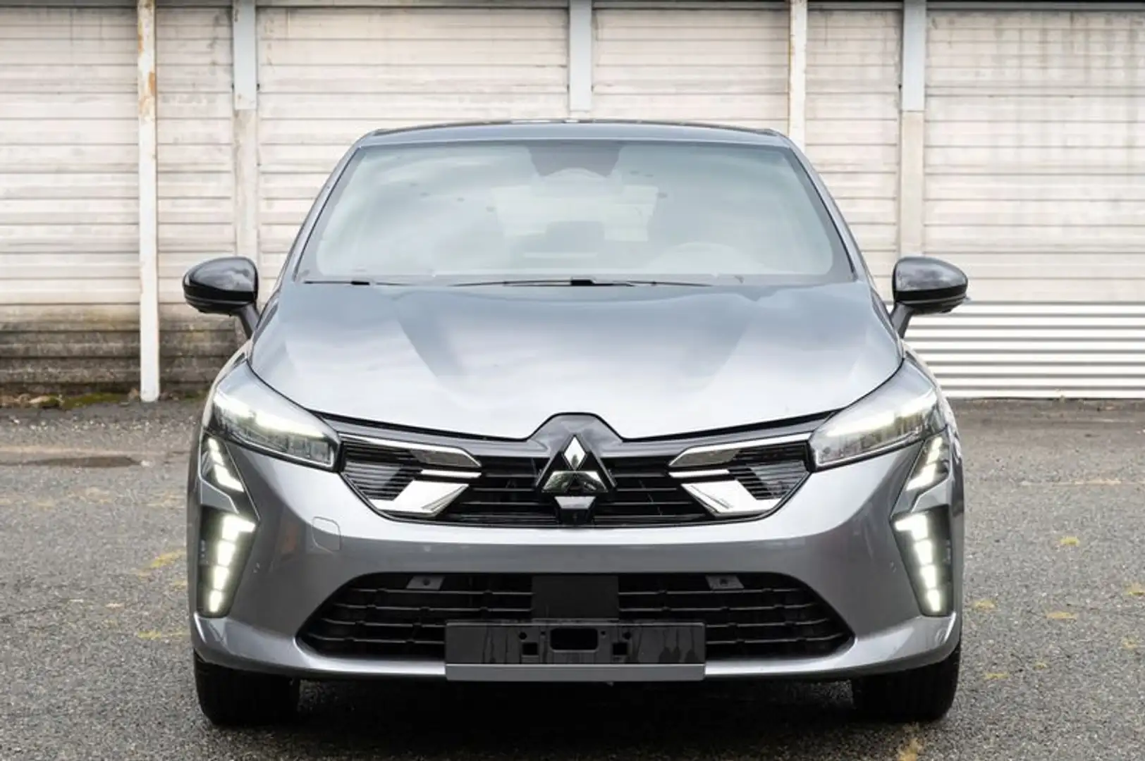 Mitsubishi Colt 1.6L Full Hybrid Instyle Grigio - 2