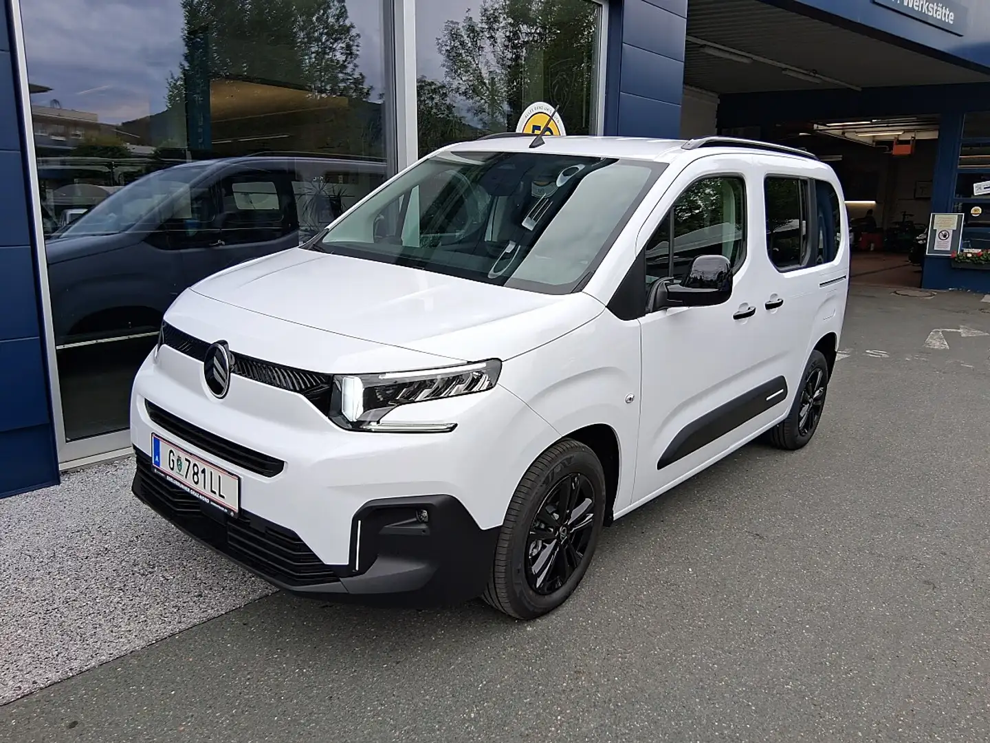 Citroen Berlingo BlueHDi 100 S&S Plus M Weiß - 1