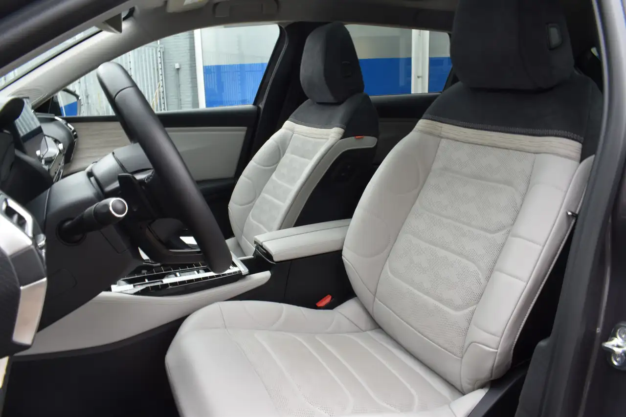 Citroen C5 X Plug-in Hybrid 225 EAT8 Hypnos \ Shine Automaat | 2