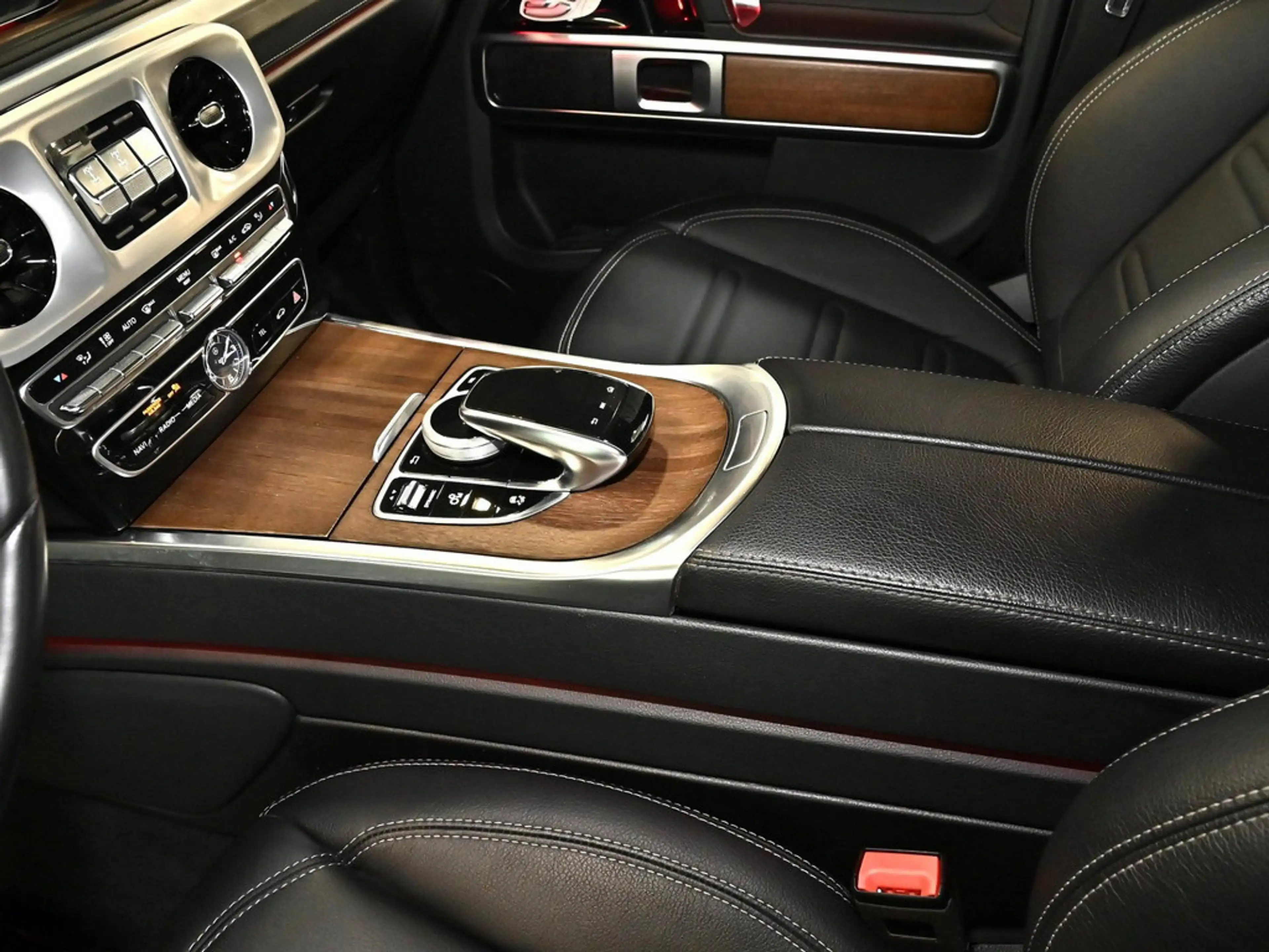 Mercedes-Benz G 350 d AHK SHD MULTIB. LED 360° NAVI KAMERA — photo 15