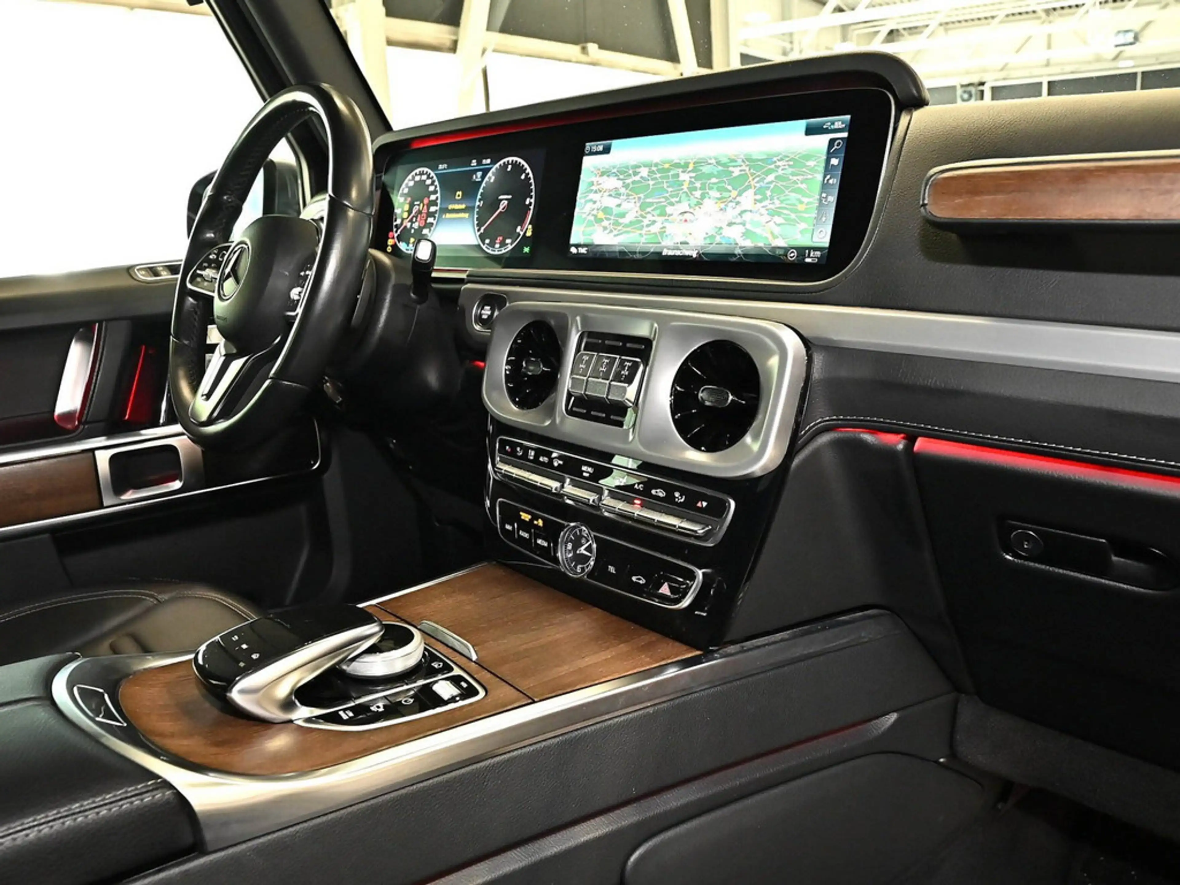 Mercedes-Benz G 350 d AHK SHD MULTIB. LED 360° NAVI KAMERA — photo 10