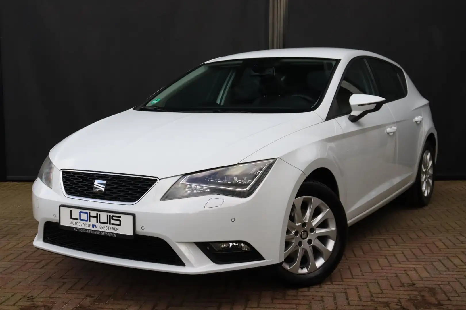 SEAT Leon 1.2 TSI DSG CruiseControl|BT-Audio|Stuurwielbedien Blanco - 1