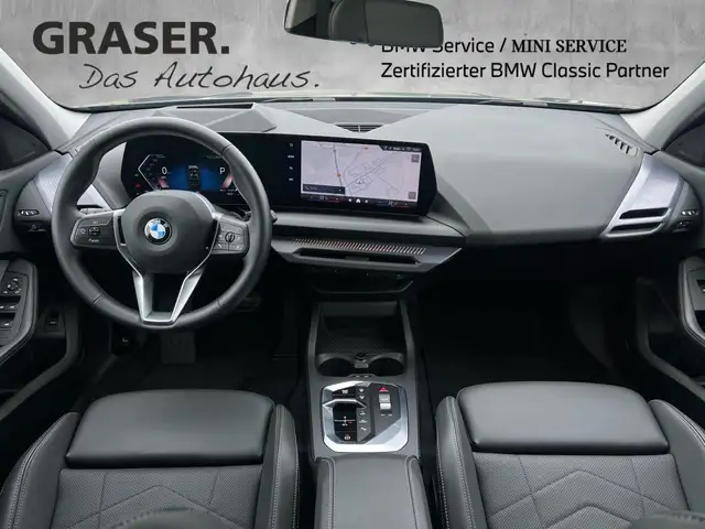 BMW 1 Series view 5