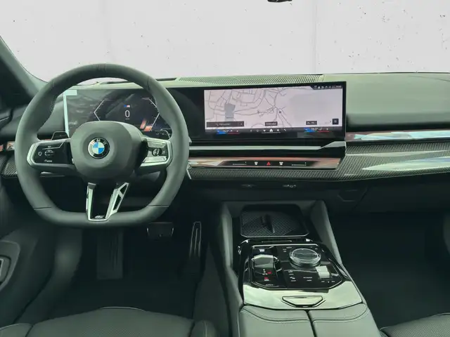 BMW 5 Series view 12