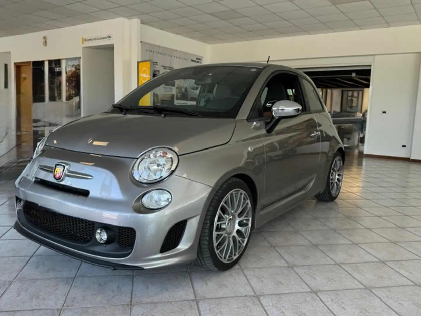 Abarth 500 1.4 16v turbo t-jet 160cv ZEROCENTO #88/100 Gris - 2