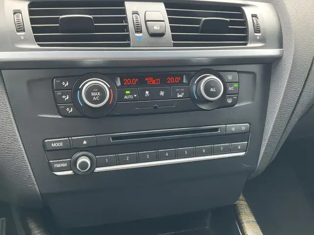 BMW X3 view 11