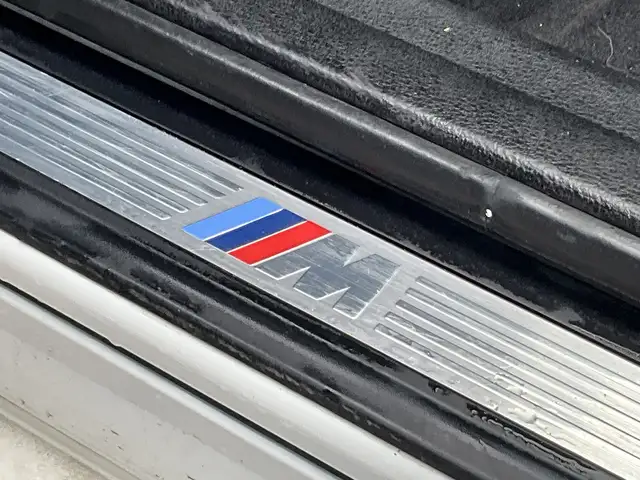 BMW X3 view 12
