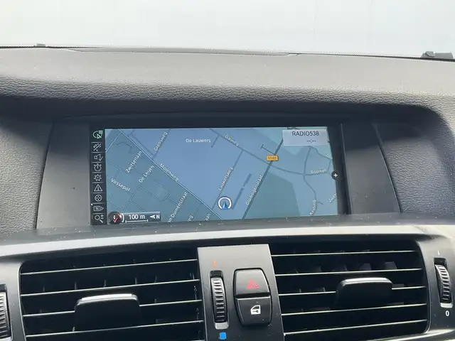 BMW X3 view 8