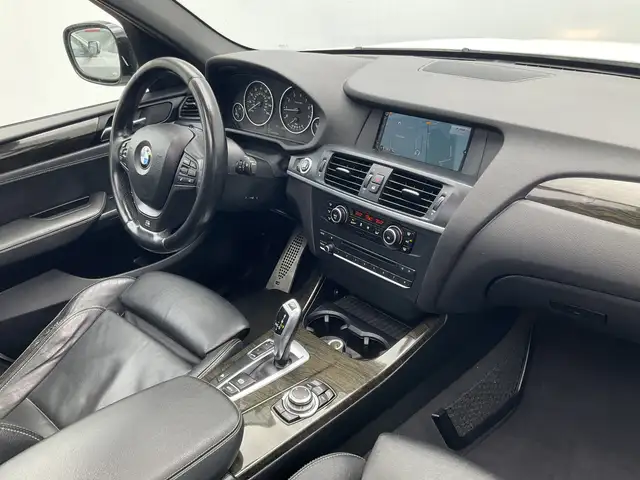 BMW X3 view 3