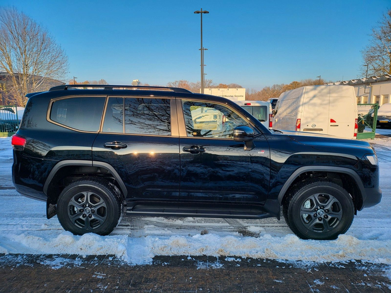 Toyota Land Cruiser 300 GAZOO Racing+SPORT+Neu2024+415HP+TwinTURBO — photo 7