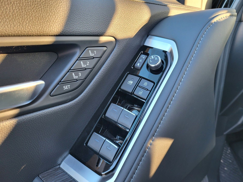 Toyota Land Cruiser 300 GAZOO Racing+SPORT+Neu2024+415HP+TwinTURBO — photo 14