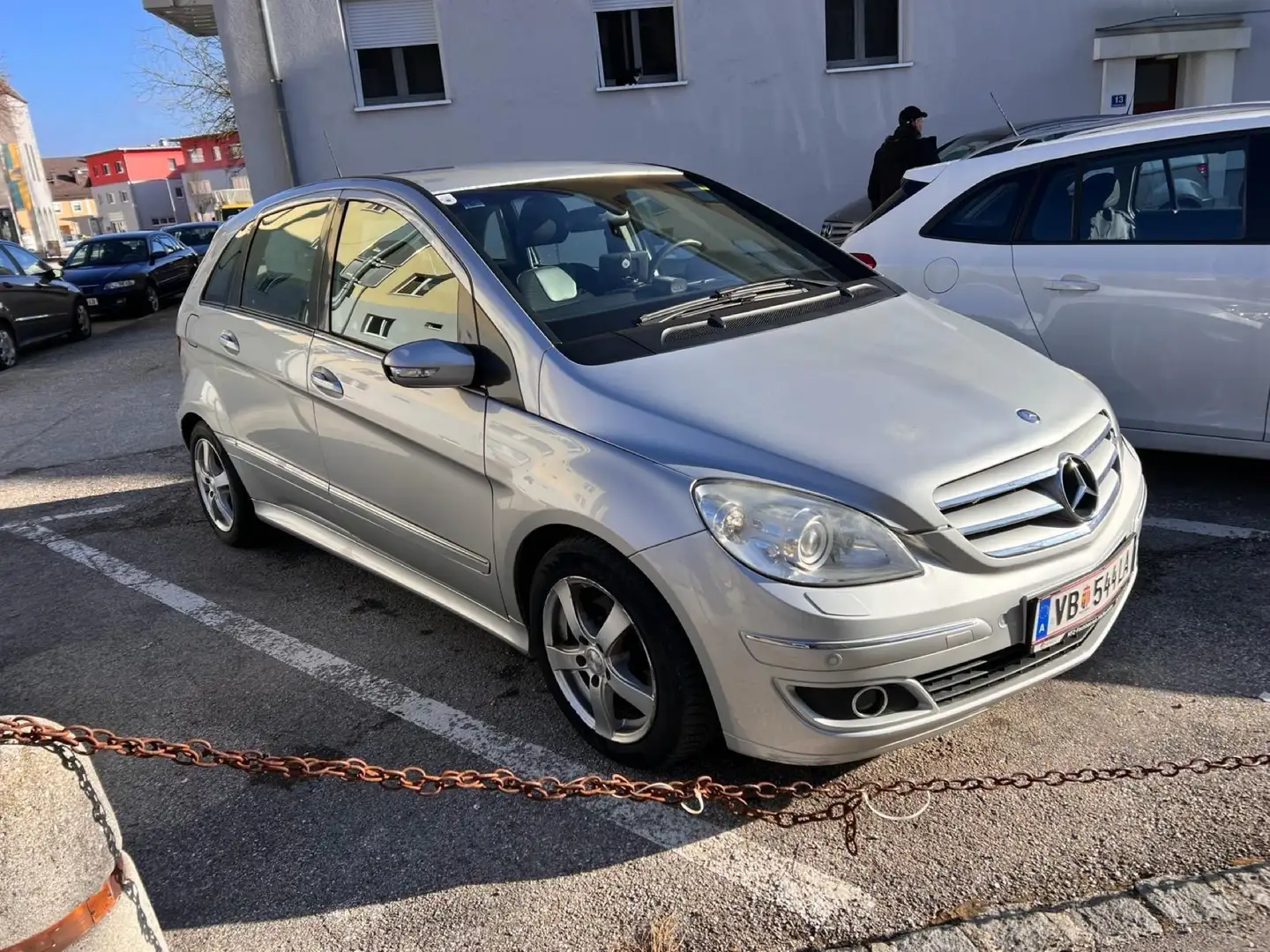 Mercedes-Benz B 200 CDI Aut. Grau - 2