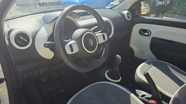 Renault Twingo view 8