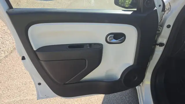 Renault Twingo view 7