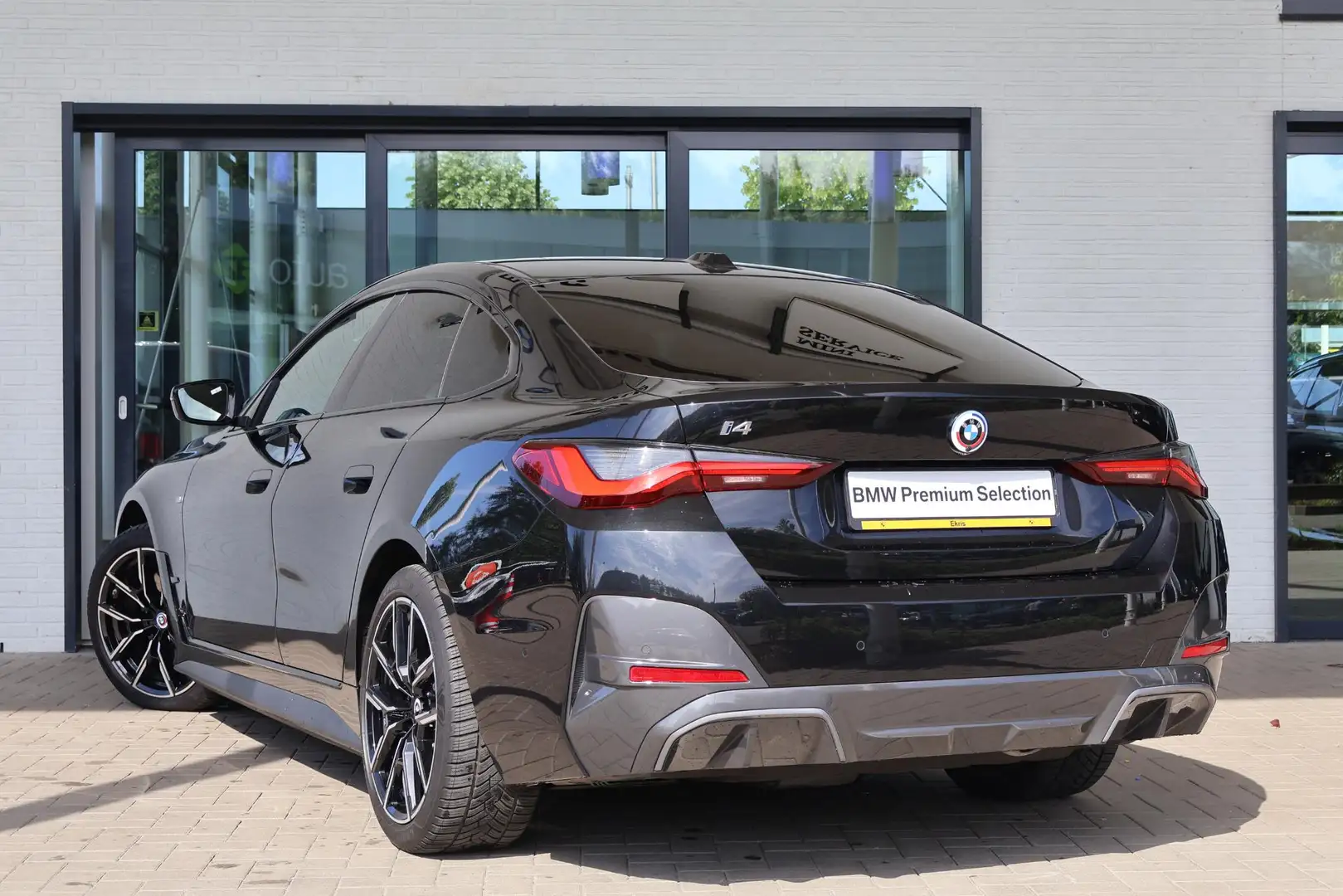 BMW i4 eDrive40 High Executive 84 kWh M Sport | Safety Pa Zwart - 2