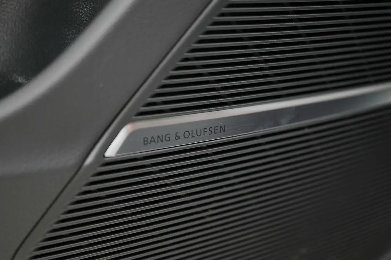 Audi SQ8 снимка Audi SQ8