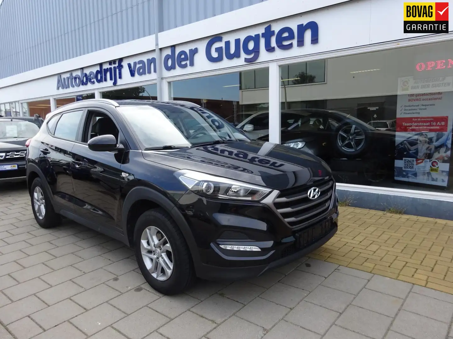 Hyundai TUCSON 1.6 GDi Go! Zwart - 1